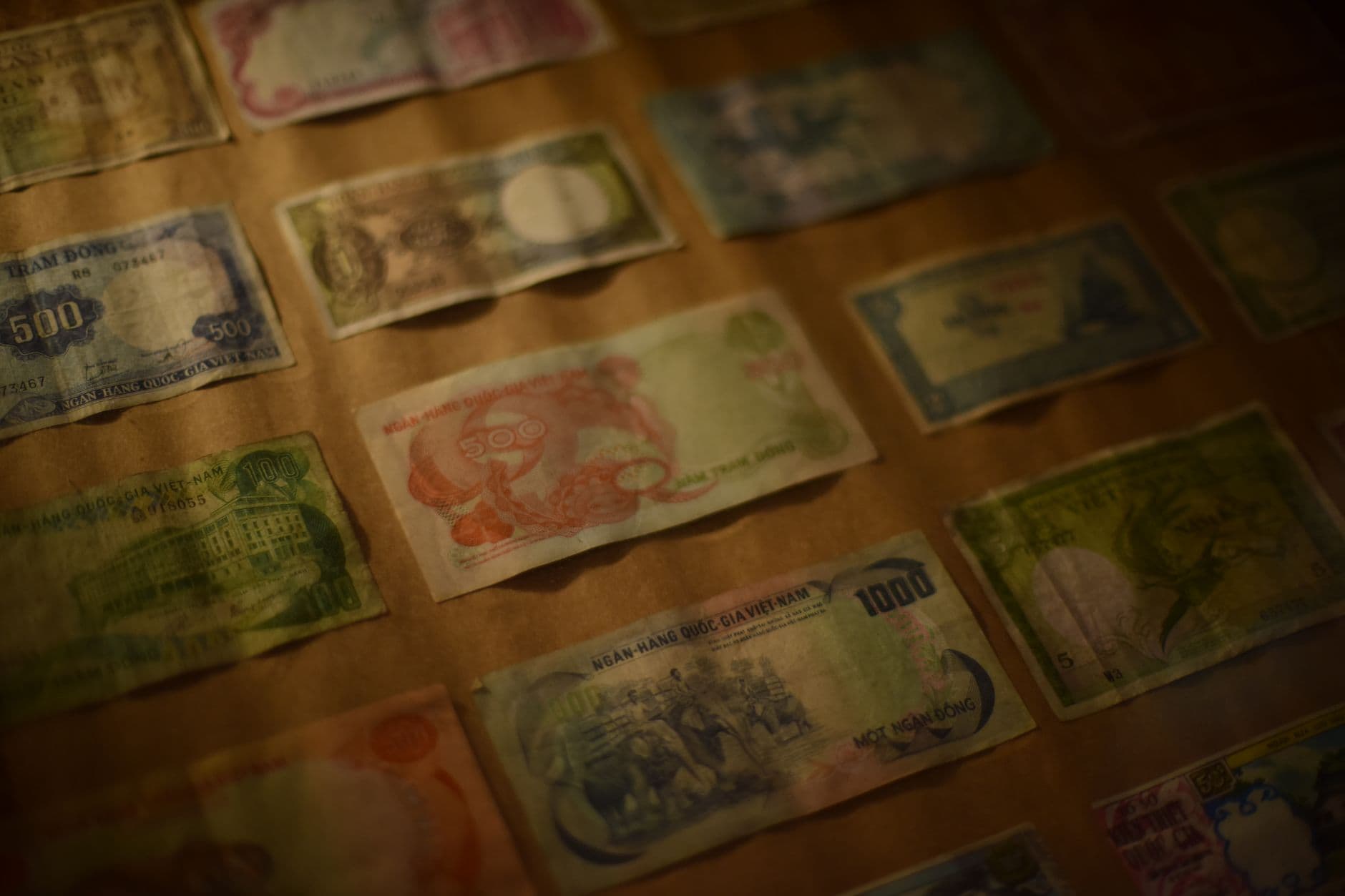 Indonesia steps up rupiah defence as bond-market intervention intensifies