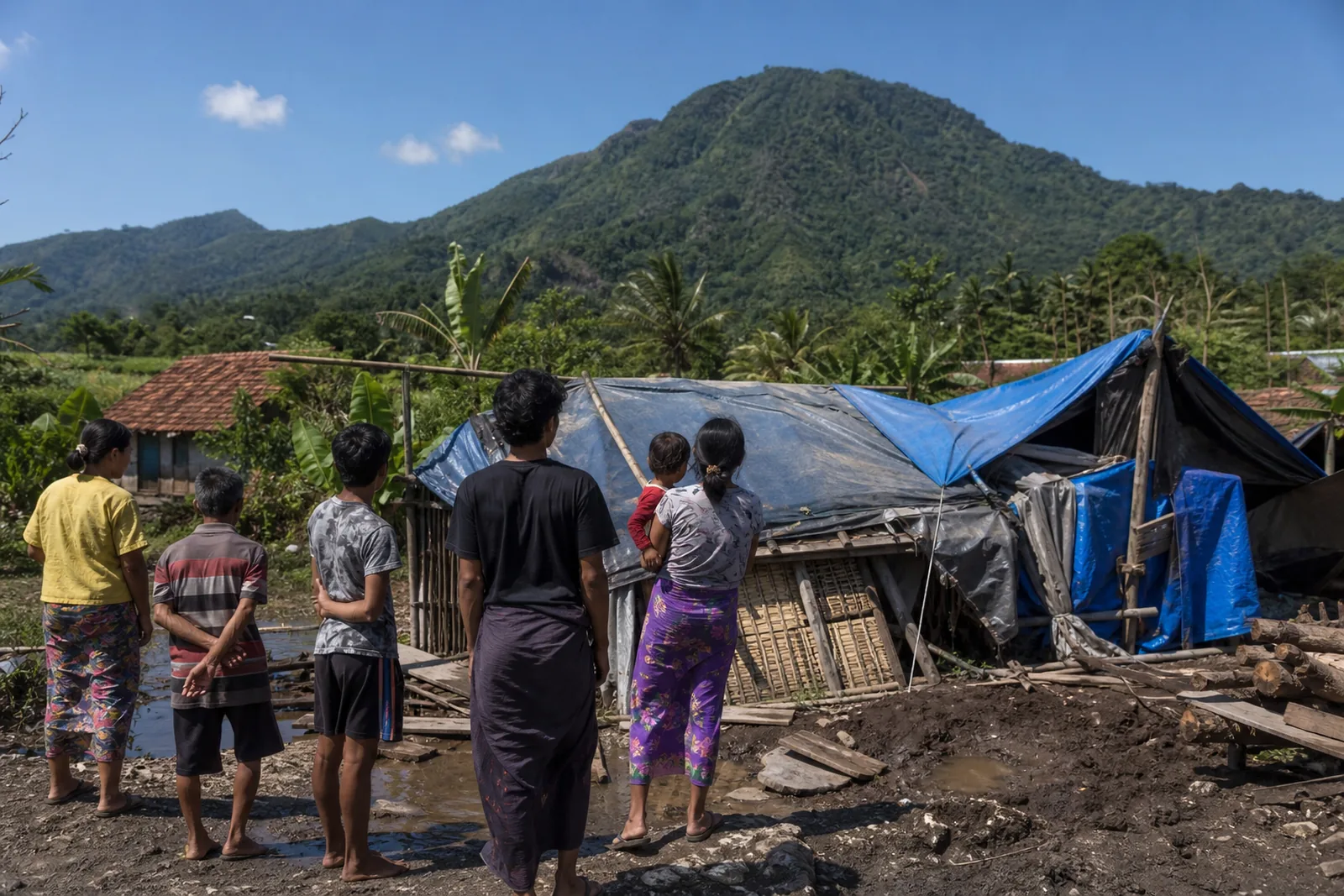 Government Weighs Prabowo Visit as NTT Earthquake Relief Effort Intensifies