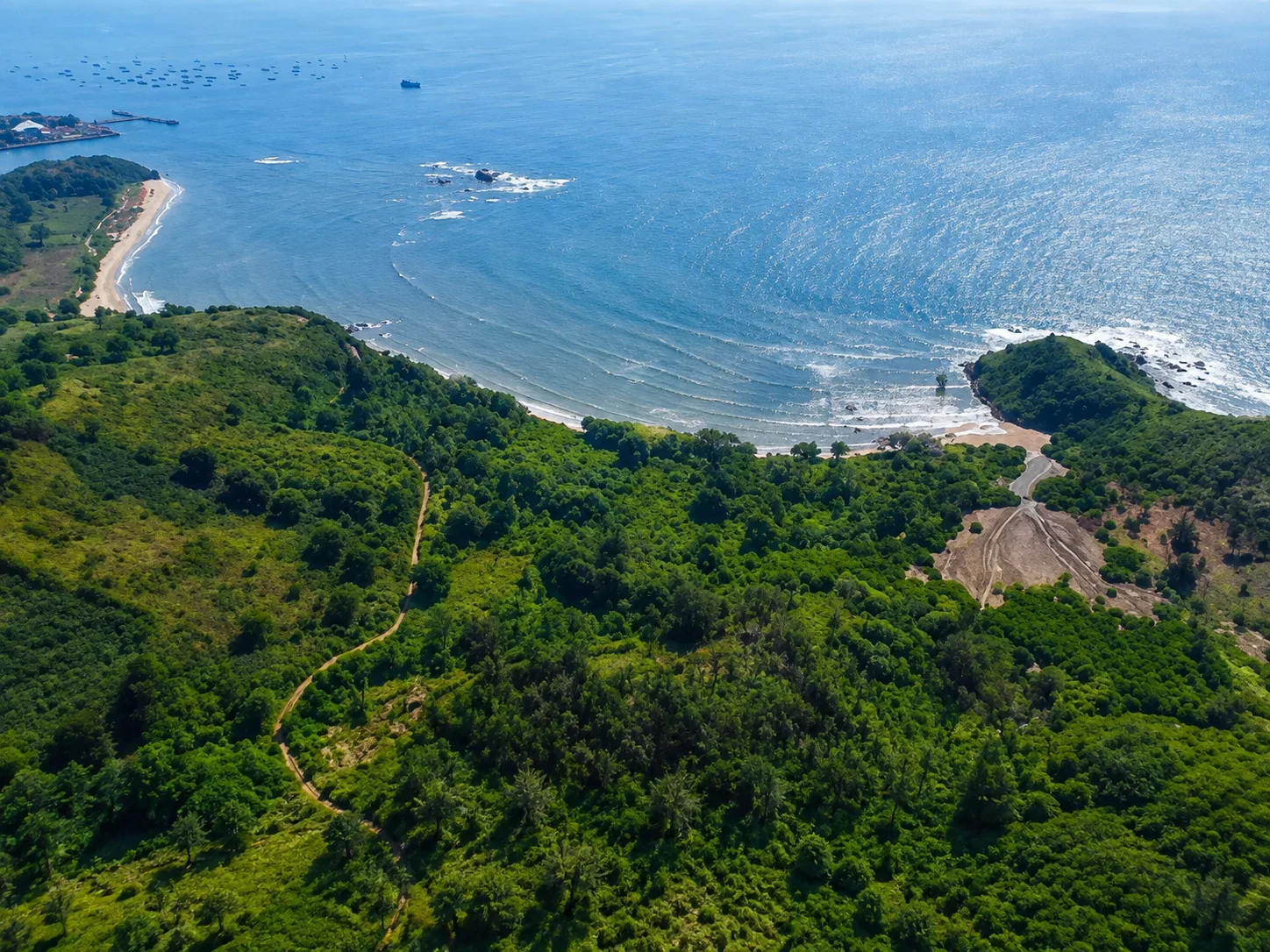 Beachfront Freehold Land of 4.9 Hectares (Expandable) in Awang photo